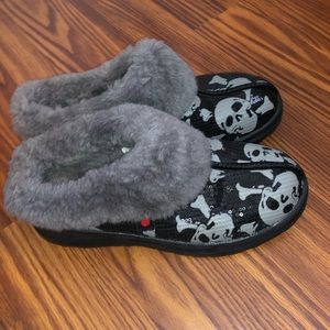 Skull Ugg Slippers